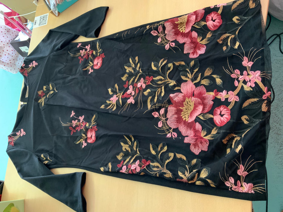  Kleid XL Schwarz mit pink-goldfarbenen Blumenmuster