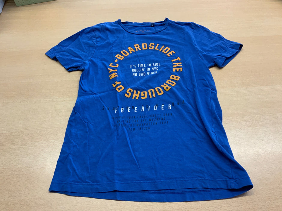 T-Shirt 152 Blau