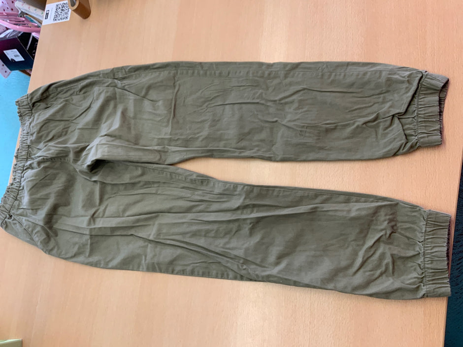 Hose 152 Olivgrün
