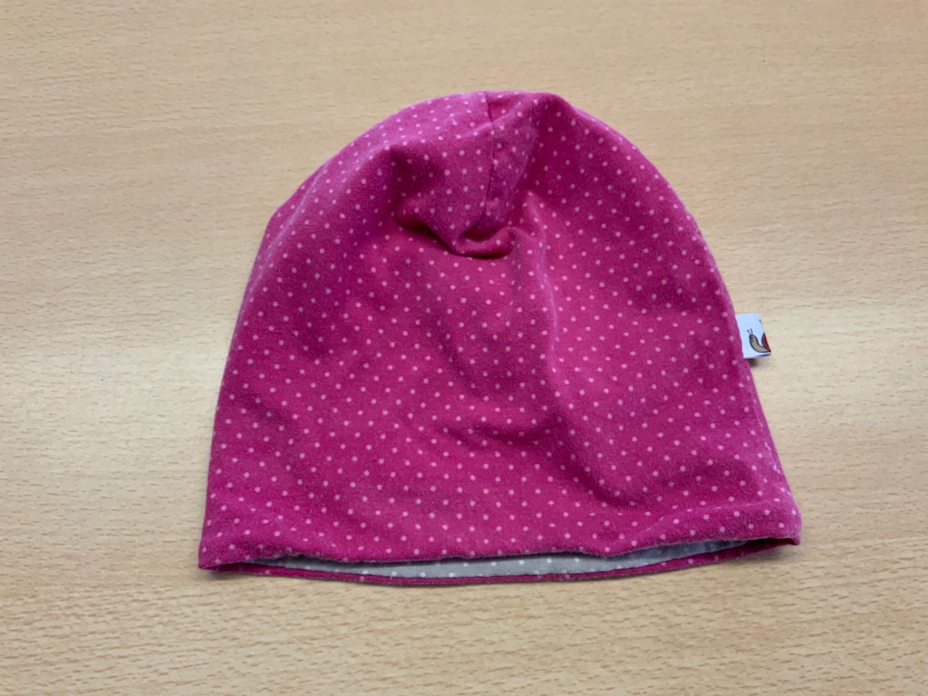 Mütze 52 Pink mit weißen Punkten