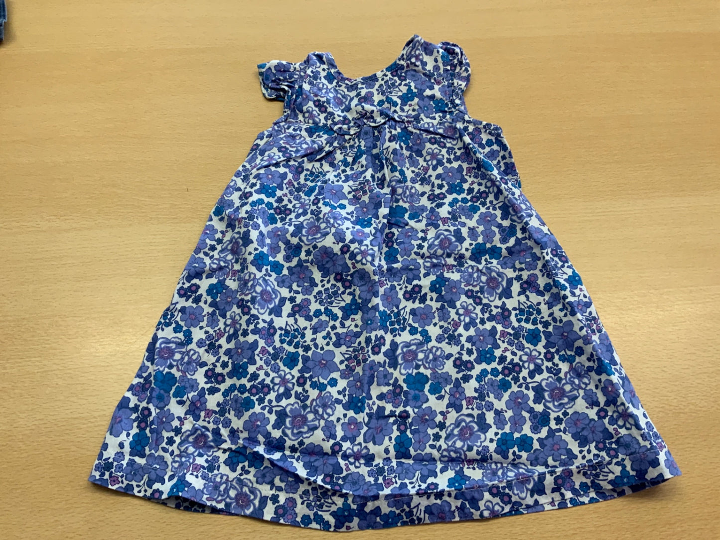 Kleid 74 Blau und Weiß