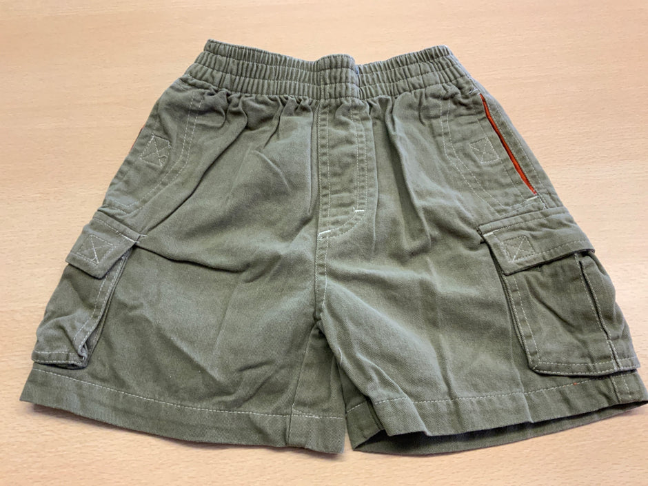Shorts 92/98 Olivgrün