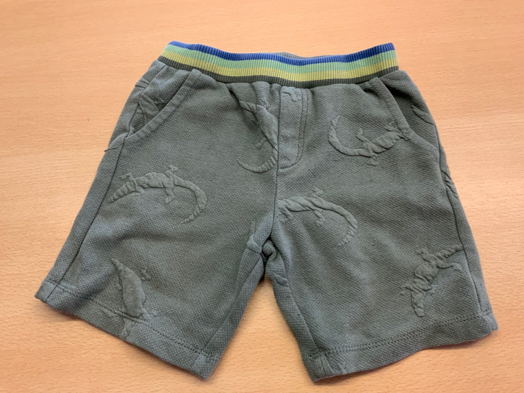 s.Oliver Shorts 104 Grün
