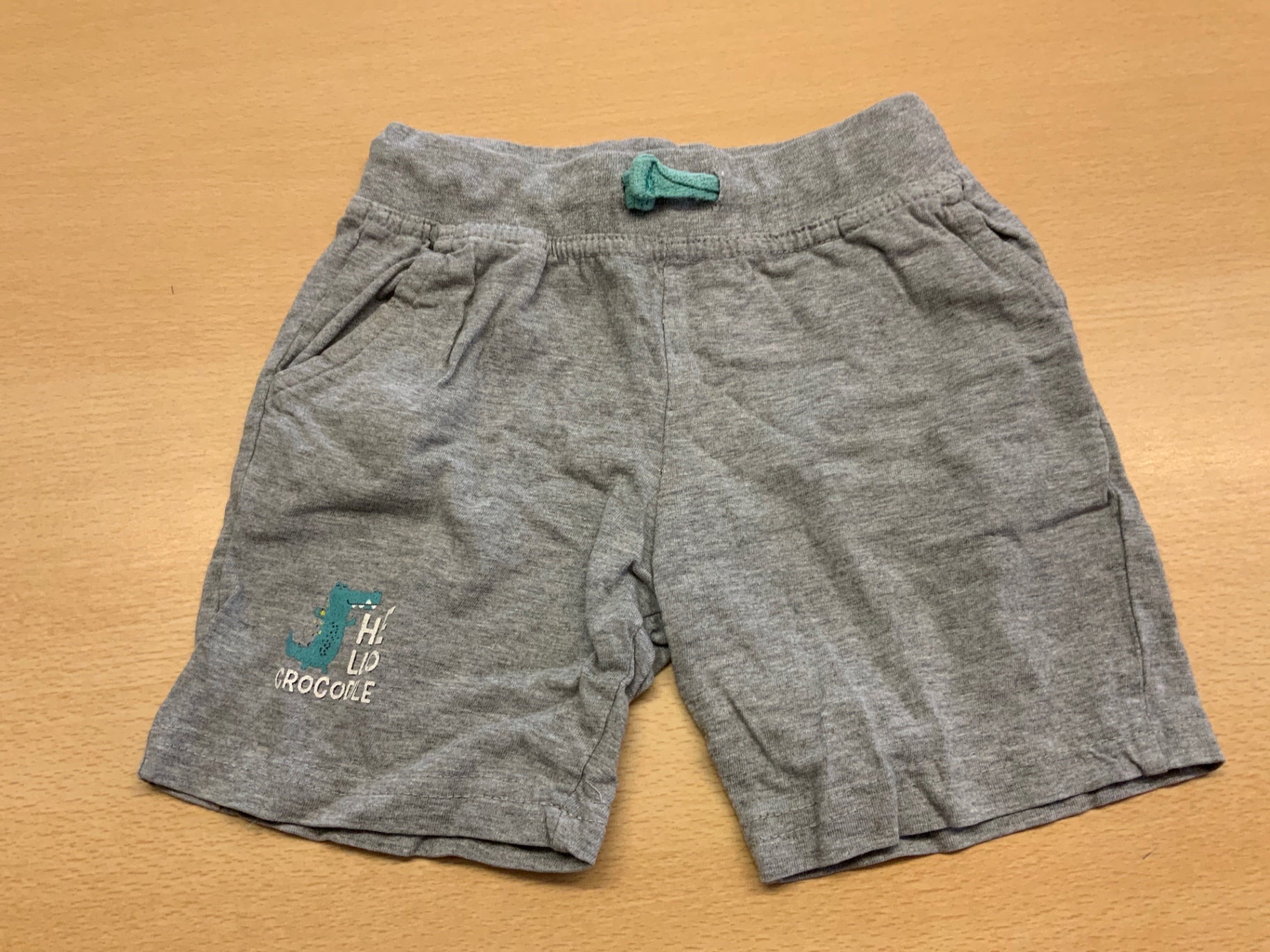 Shorts 98/104 Grau