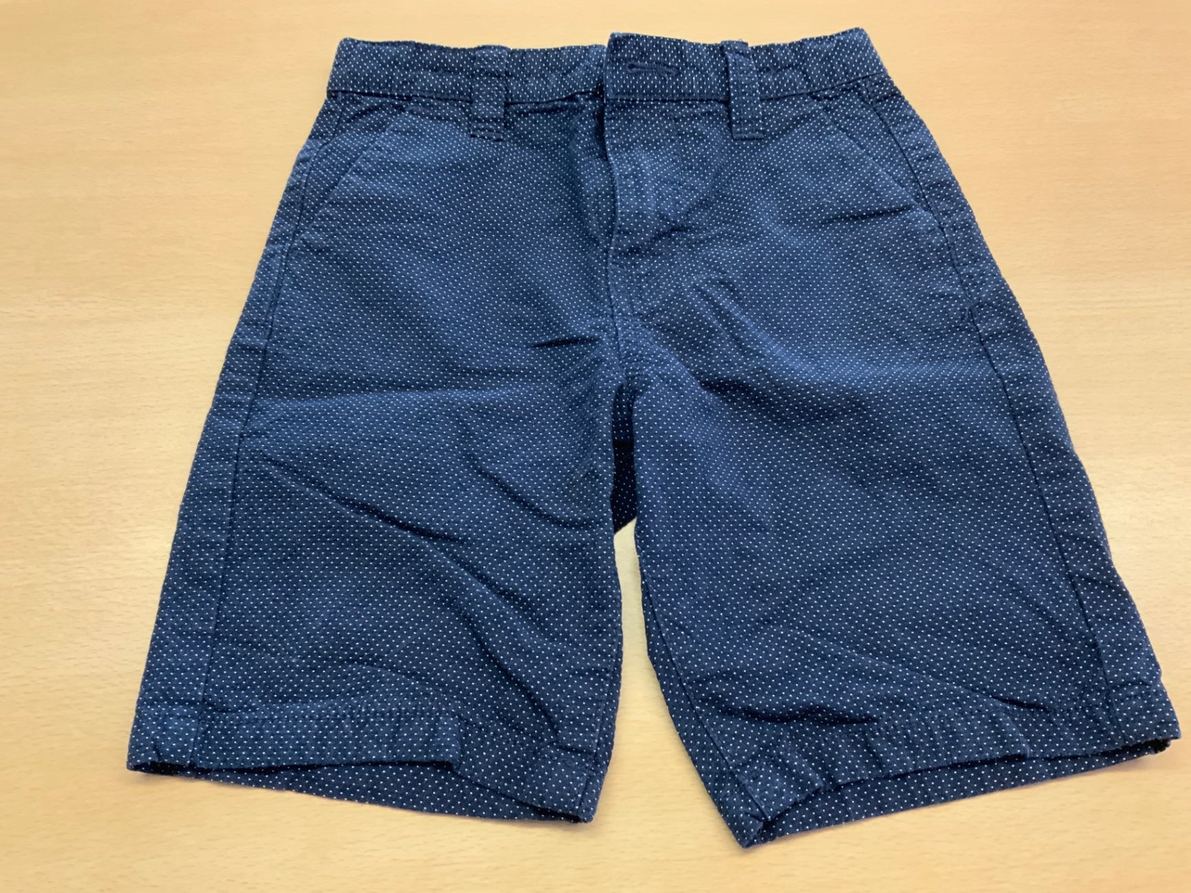 Shorts 122 Blau mit weißen Punkten