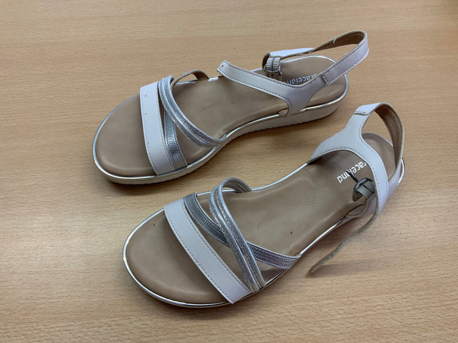 Sandalen 37 Weiß und Silber