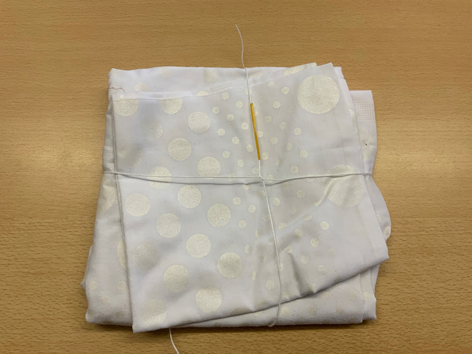 Baby-Bettwäsche Weiß mit goldenen Punkten