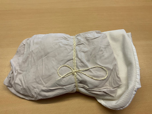 Matratzenschutz + Bezug Weiß