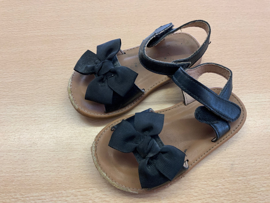  Sandalen 24 Schwarz