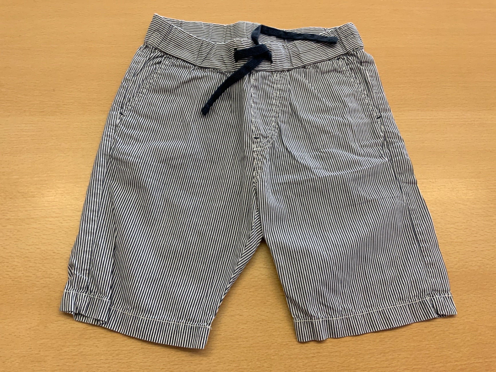 Shorts 110 Blau und Weiß