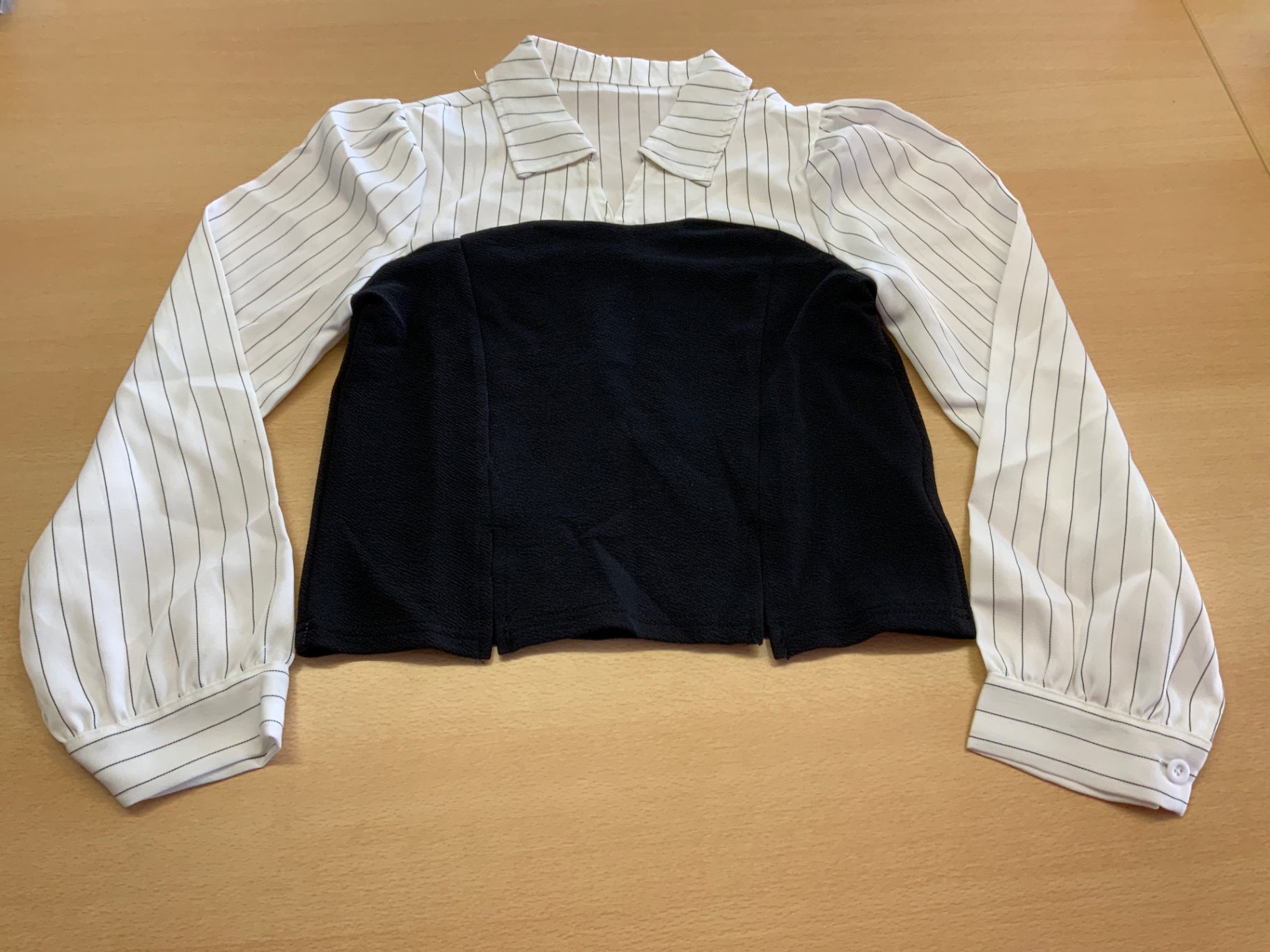 Bluse 152 Weiß mit Streifen, Schwarz