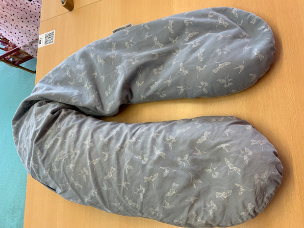 Theraline Stillkissen Grau mit weißen Vögeln