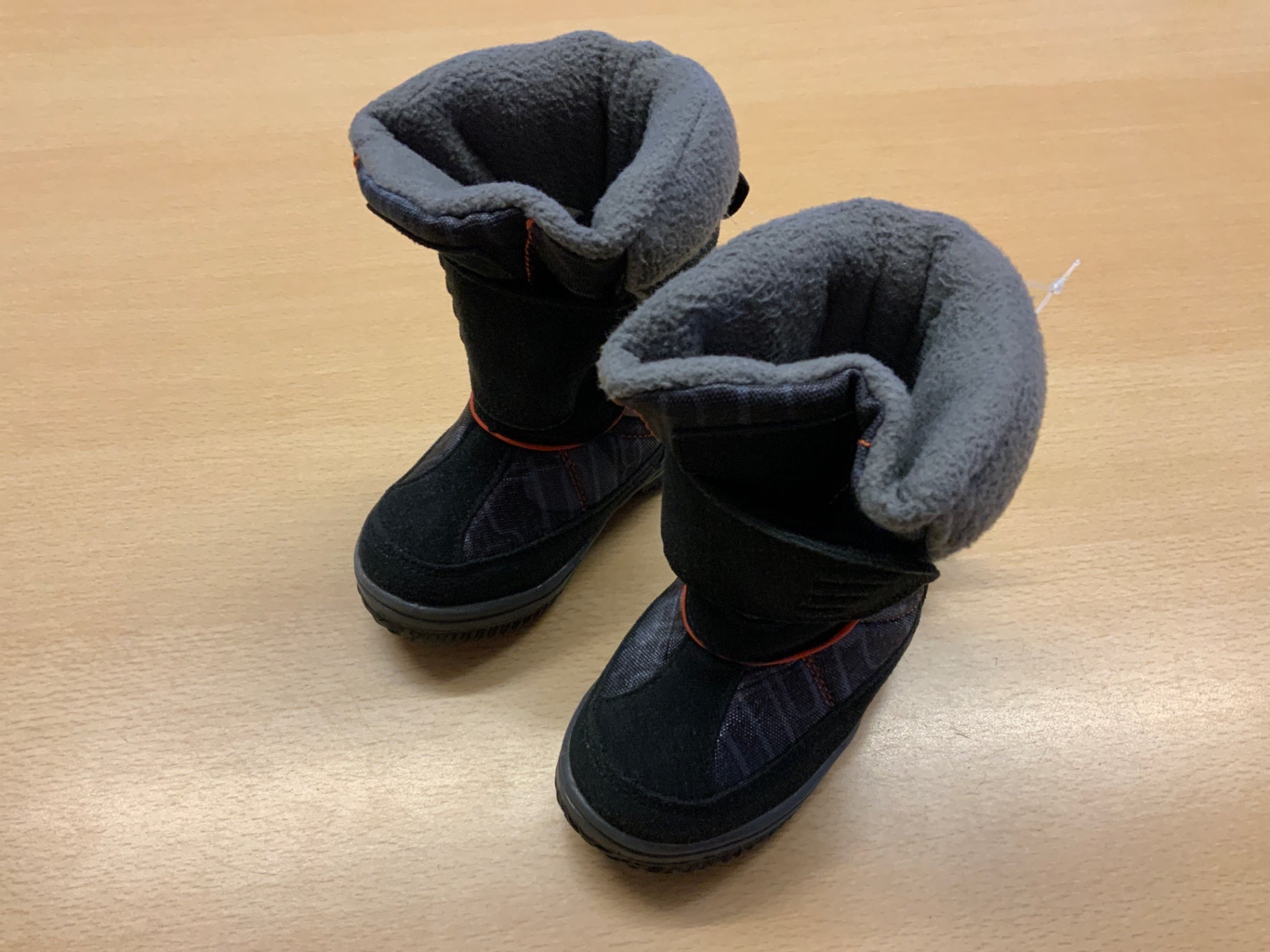 Winterstiefel 21 Schwarz und Grau