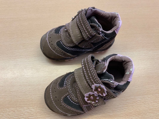 Kinderschuhe 19 Braun und Schwarz