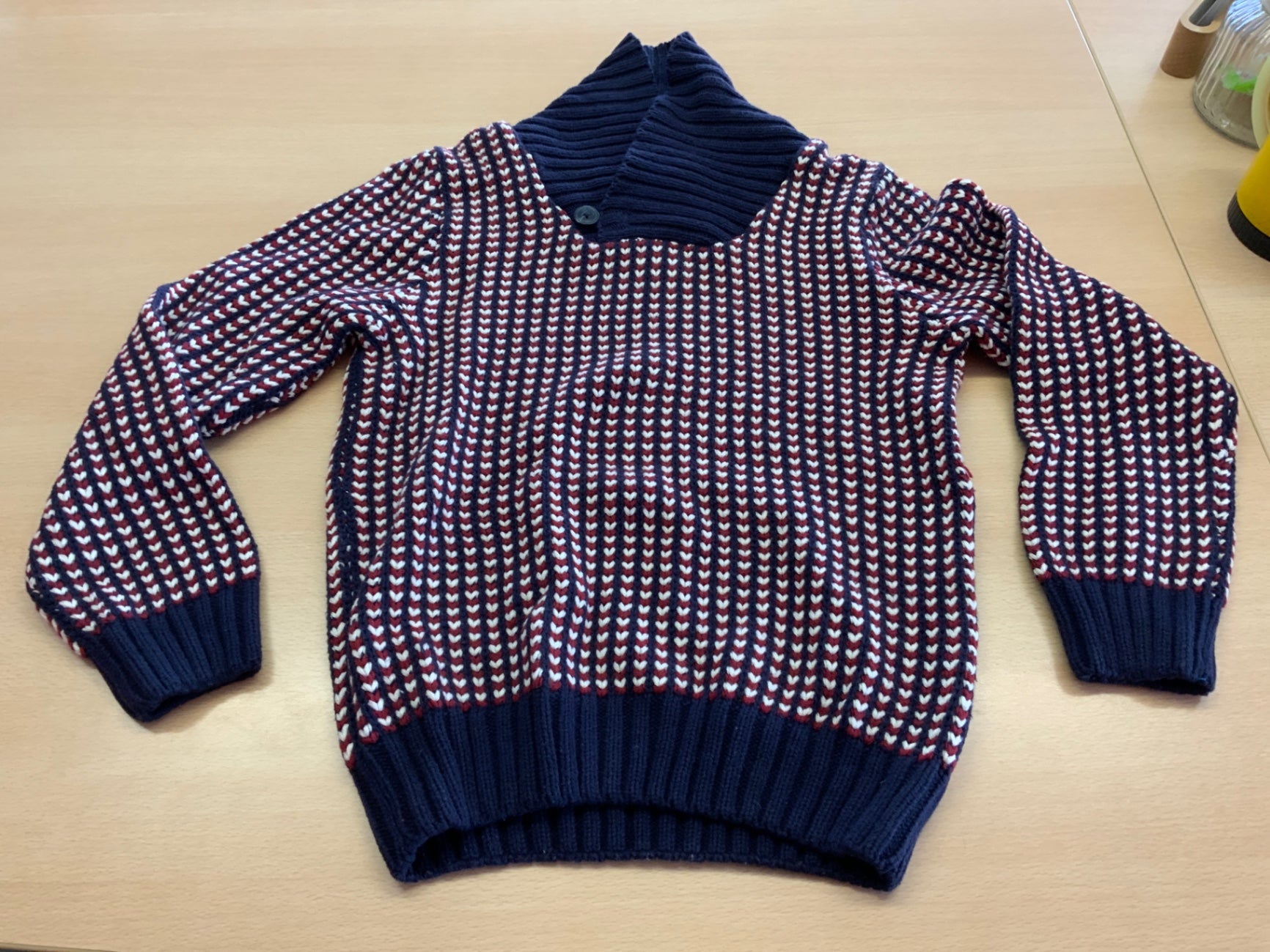 Pullover 134/140 Bunt mit Rot, Weiß und Blau