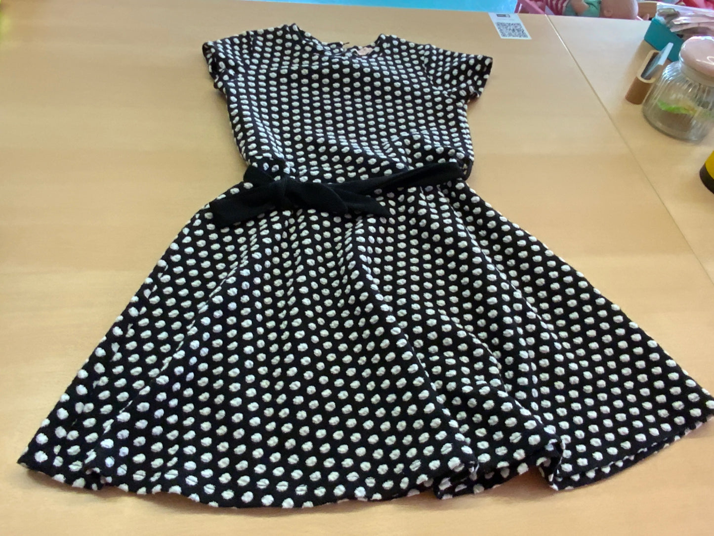  Kleid 152 Schwarz und Weiß