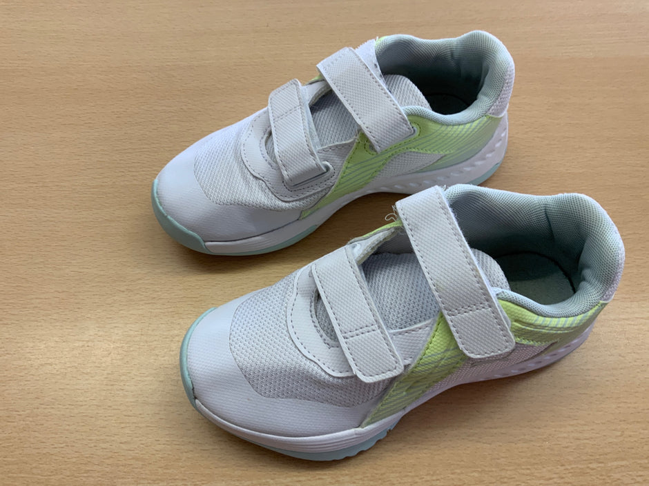 Sneaker 32 Weiß und Hellgrün