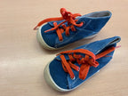  Schuhe 21 Blau und Orange