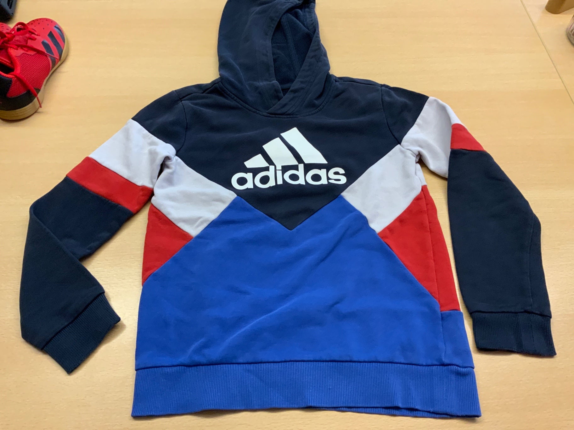 adidas Hoodie 128/134 Mehrfarbig (Blau, Rot, Schwarz, Weiß)
