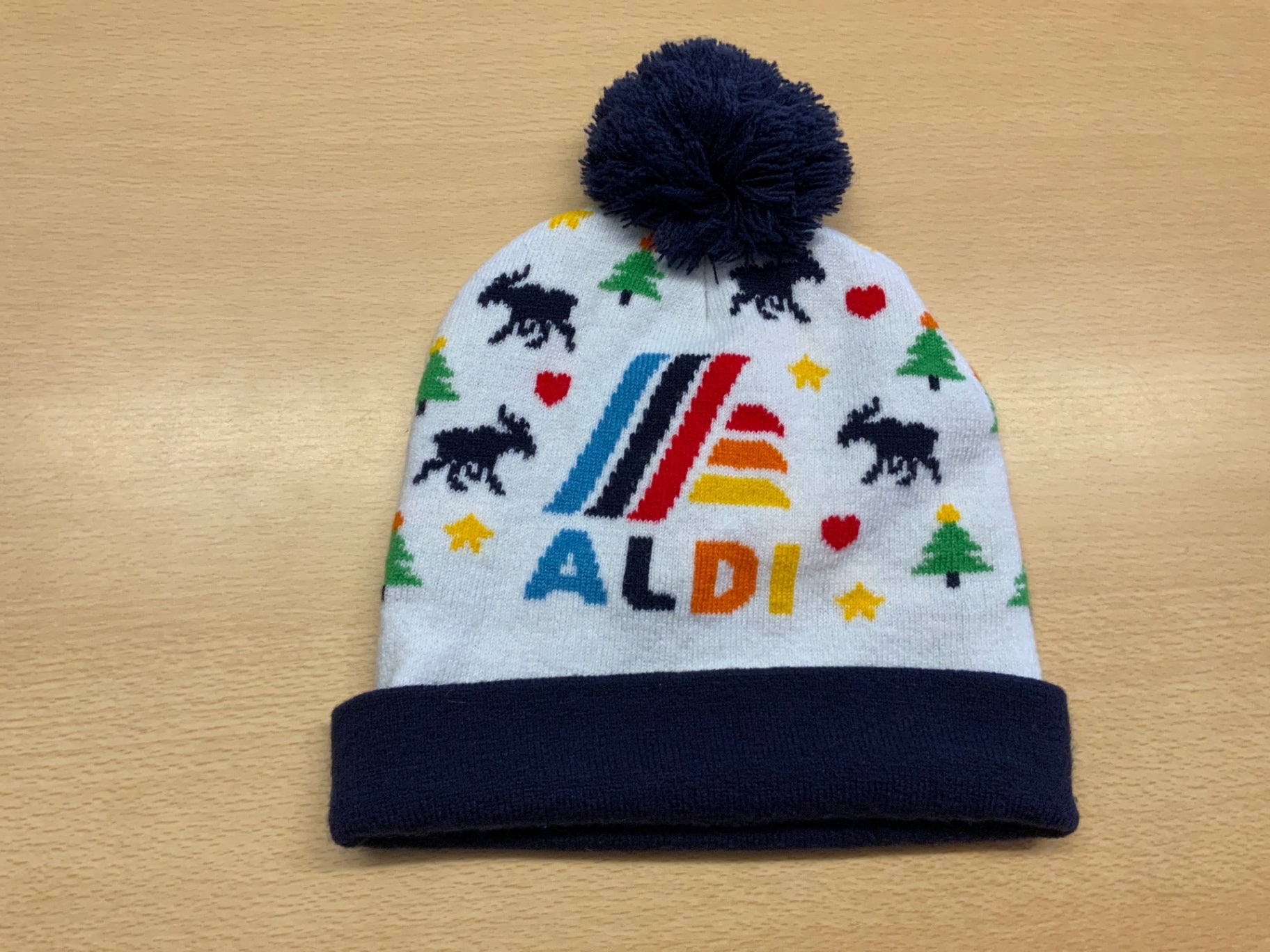 Aldi Mütze Weiß, Dunkelblau, Mehrfarbig