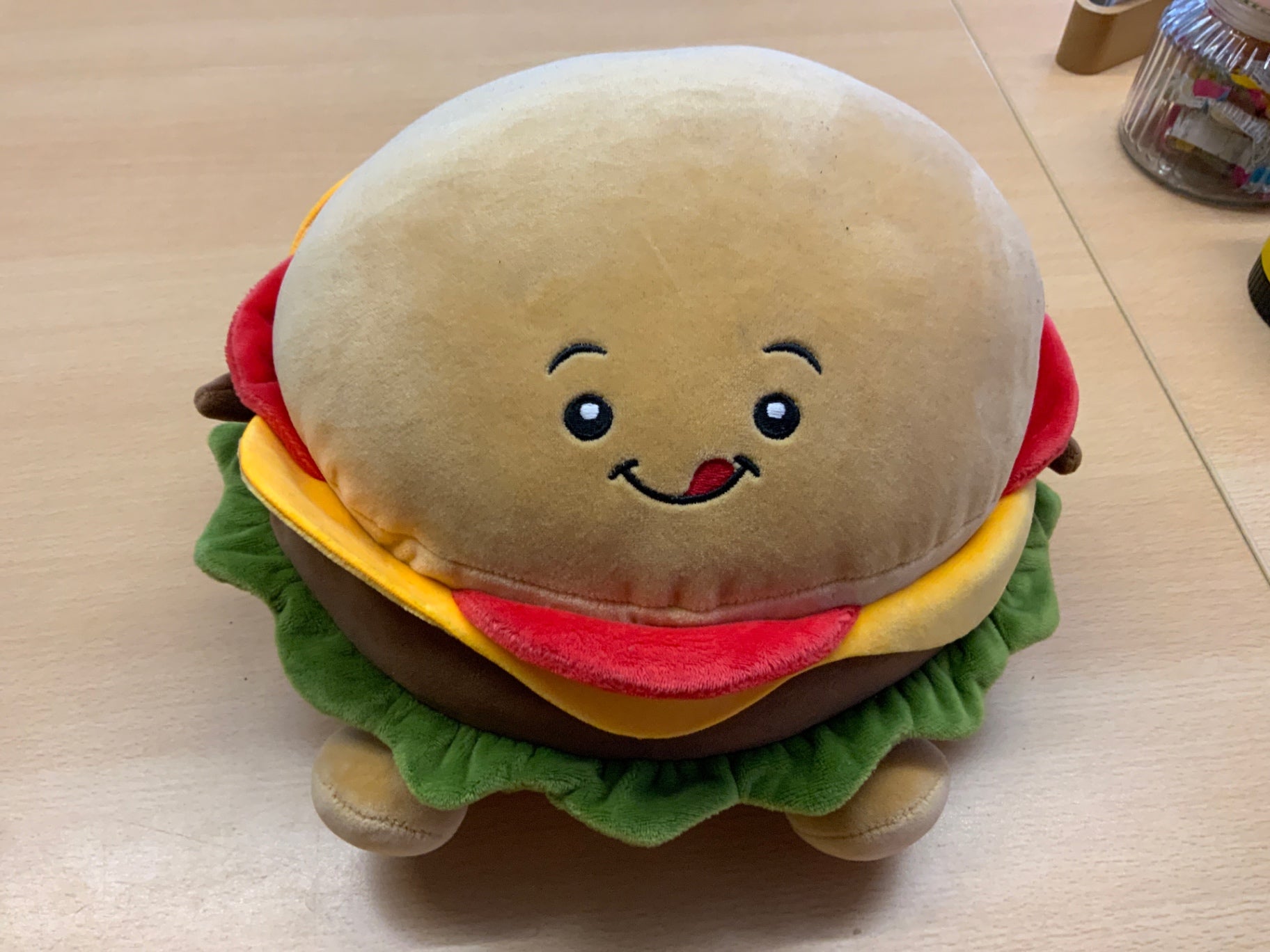 Plüsch-Hamburger Beige, Rot, Grün, Braun