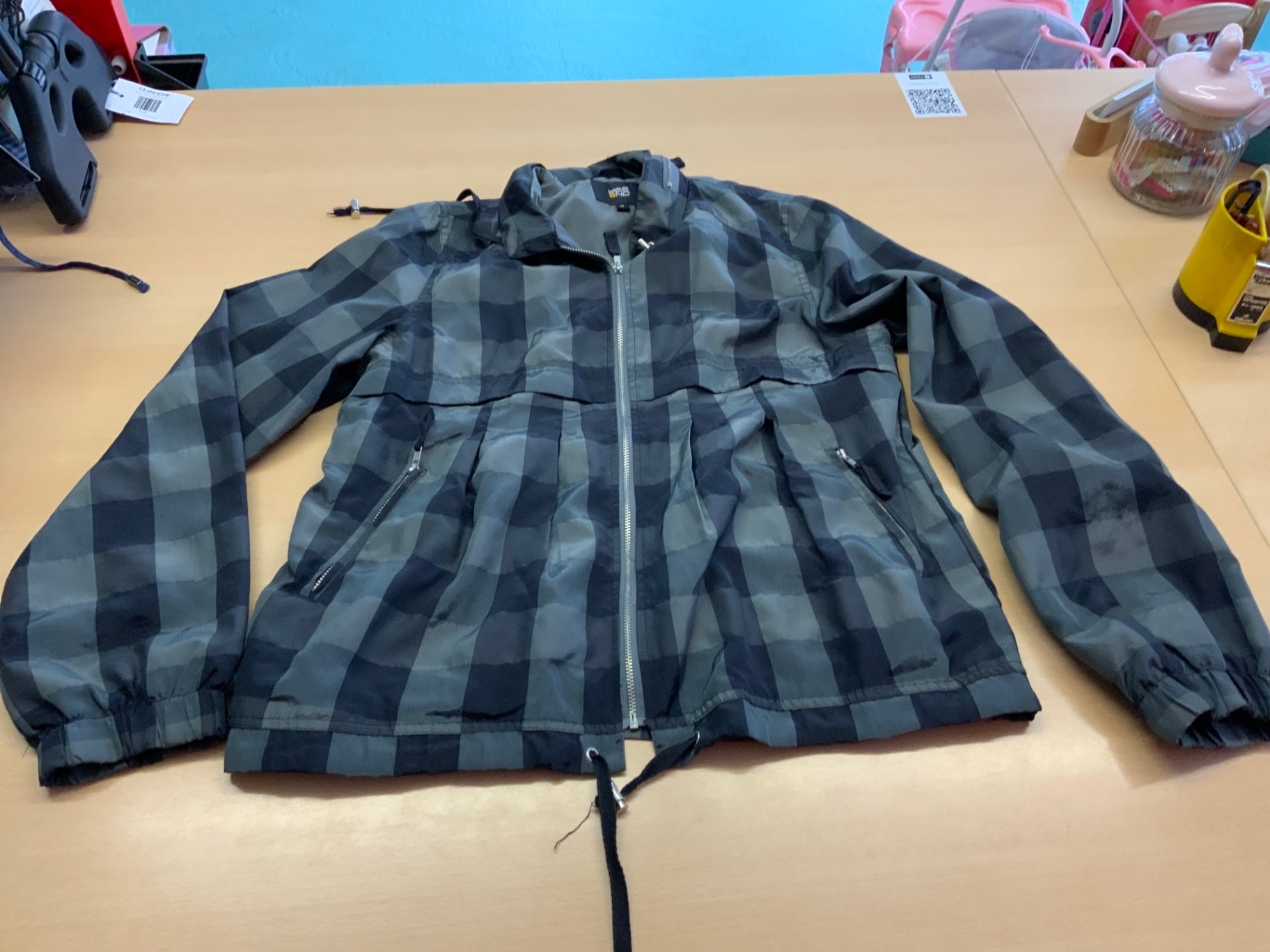  Jacke M Grau und Schwarz