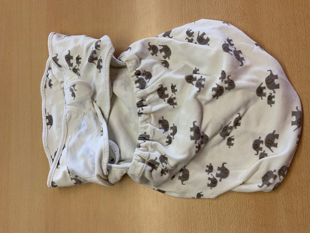 Ergobaby Babyschlafsack Cremeweiß mit grauen Elefantenmustern