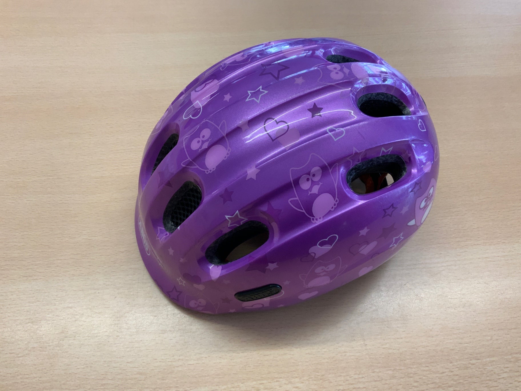 Schutzhelm Lila