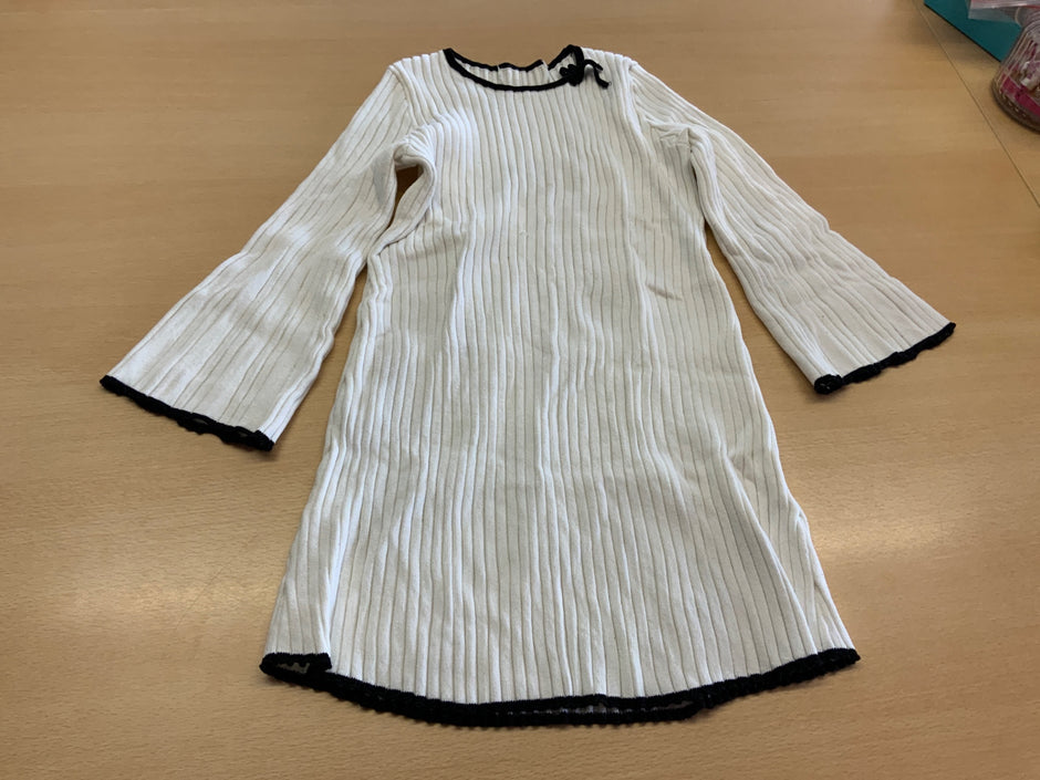 Kleid 116 Creme