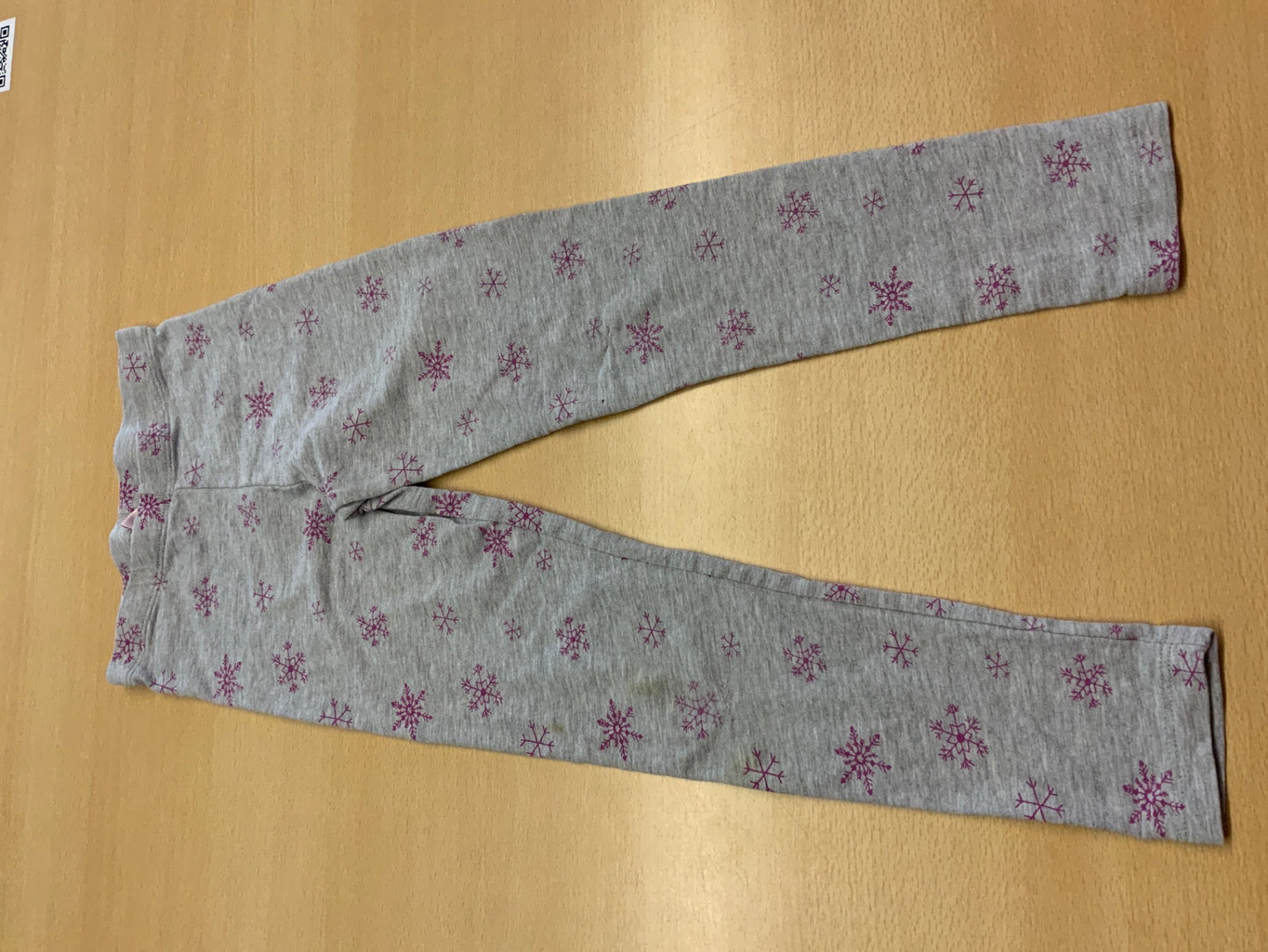 Leggins 122 Grau mit pinken Schneeflocken