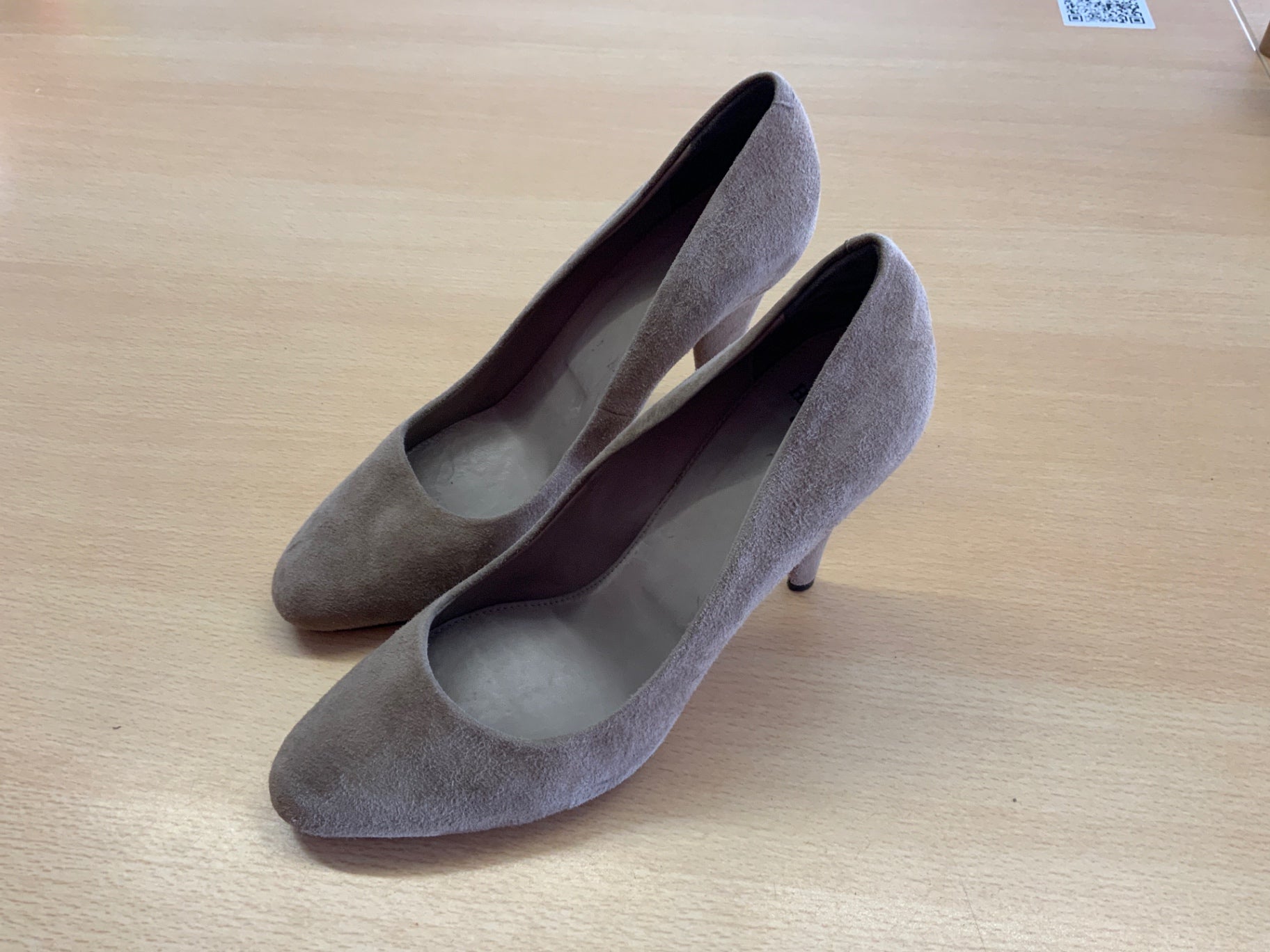  Schuhe 40 Beige