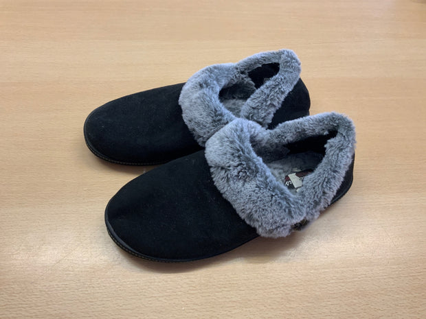 SKECHERS Hausschuhe 40 Schwarz und Grau