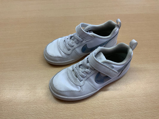 Nike Sneaker 28.5 Weiß