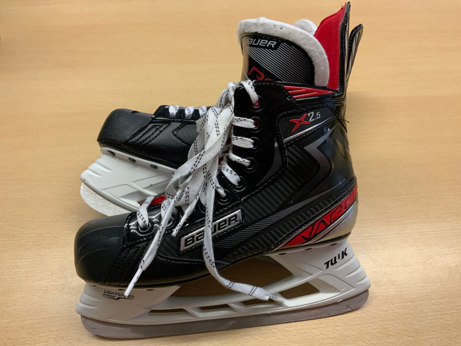 Bauer Eishockeyschlittschuhe 40.5 Schwarz, Weiß und Rot