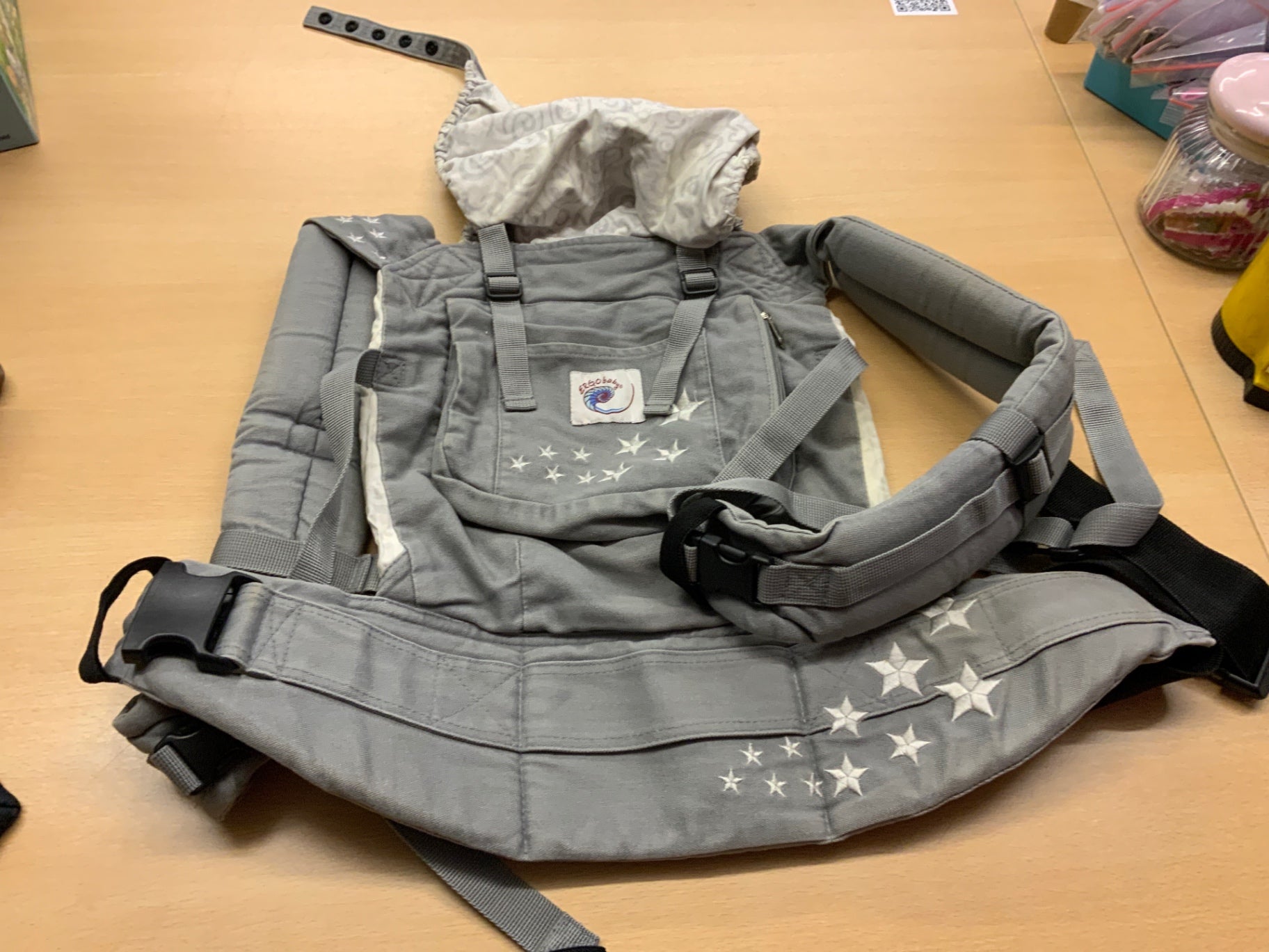 Ergobaby Babytrage Grau