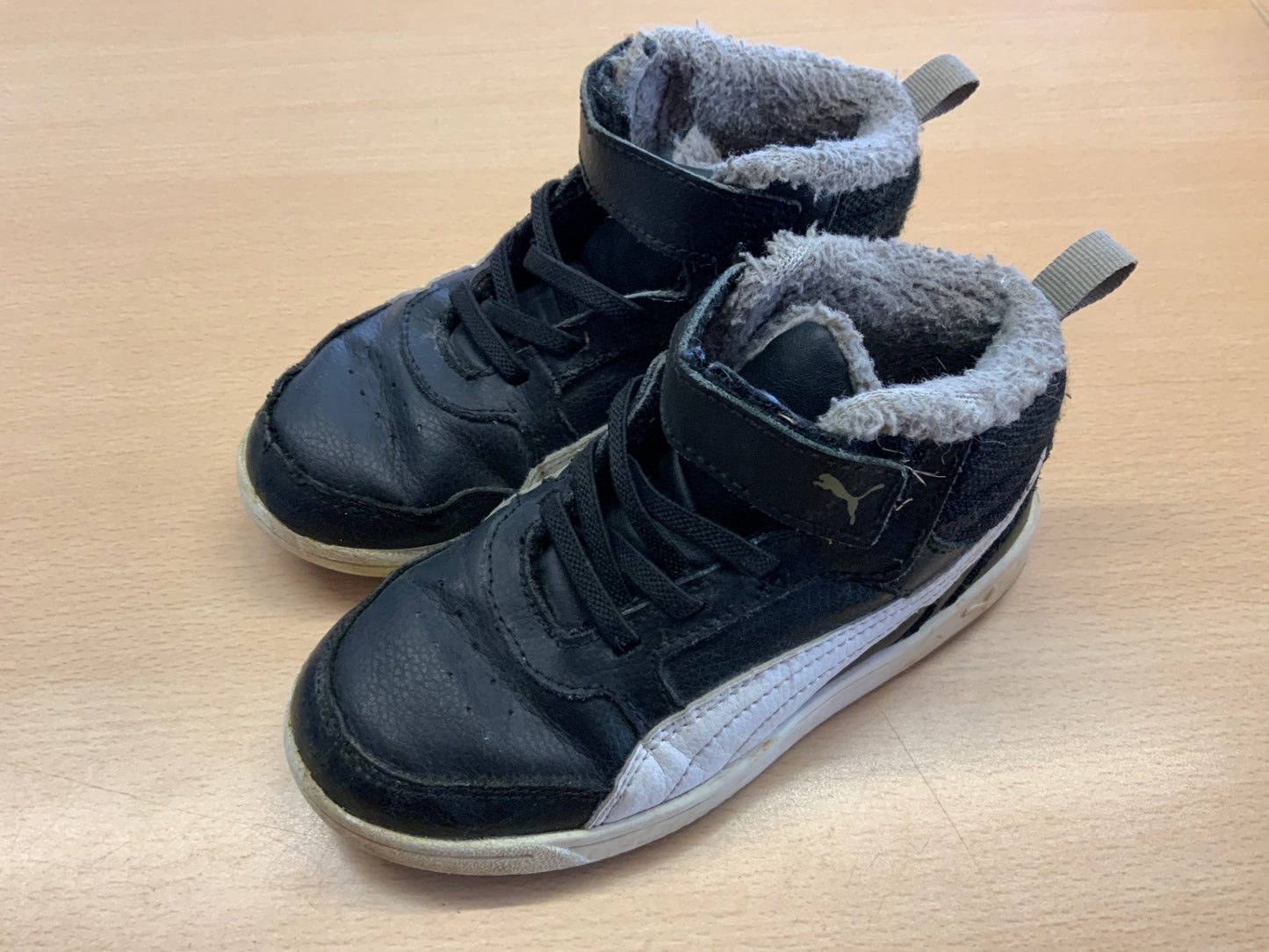 Puma Schuhe 27/28 Schwarz