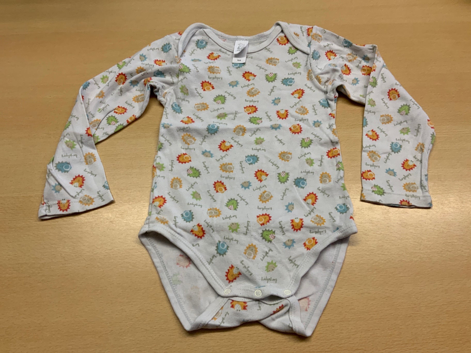  Body 104 Grau mit buntem Druck