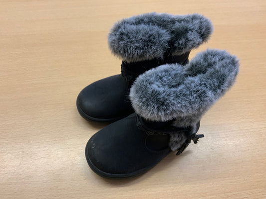 Winterstiefel 22 Schwarz und Grau