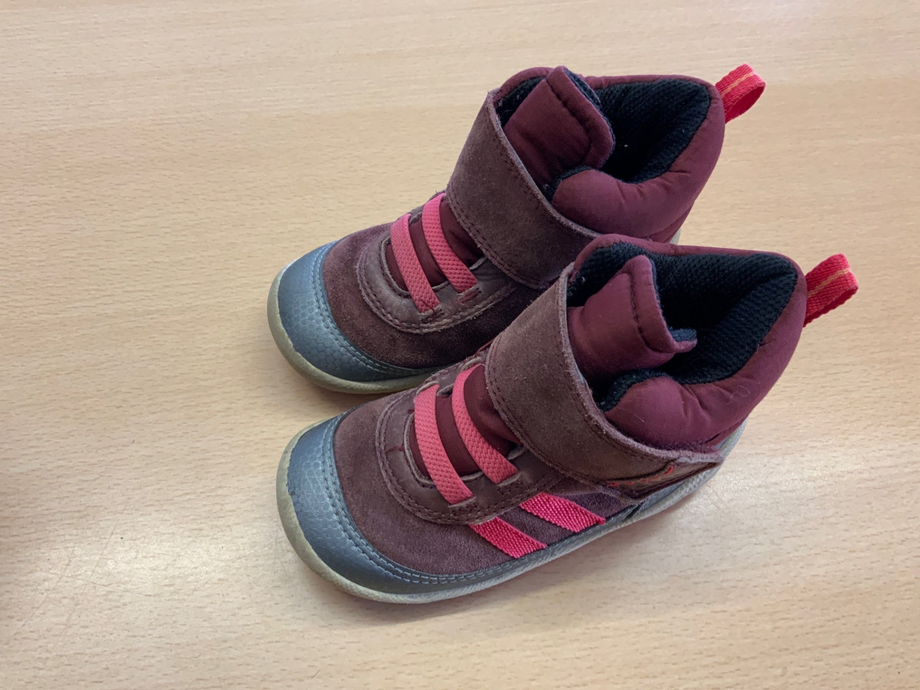 Sneaker 23 Bordeaux, Pink, Grau