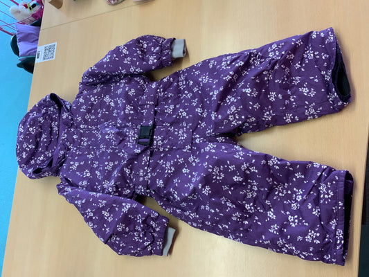 Winteroverall 86 Lila mit weißen Blumenmustern