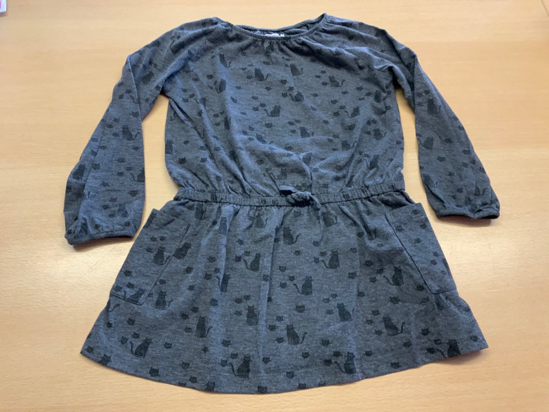 Kleid 110 Grau