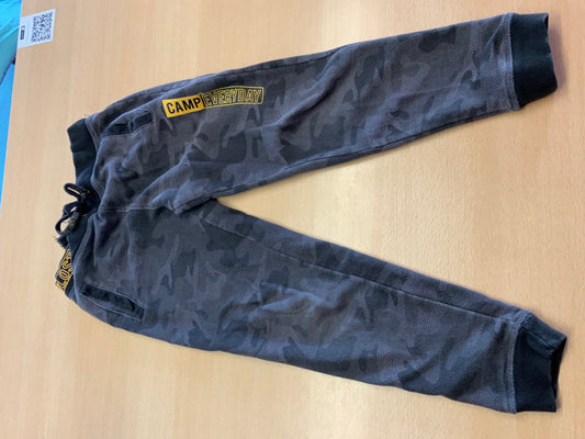 Jogginghosen 122/128 Grau