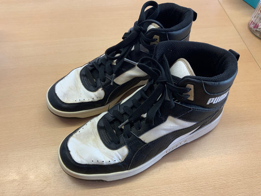 Puma Sneaker 44 Schwarz und Weiß