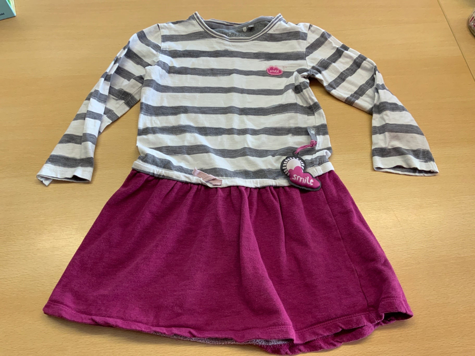  Kleid 122 Bunt, Grau und Pink
