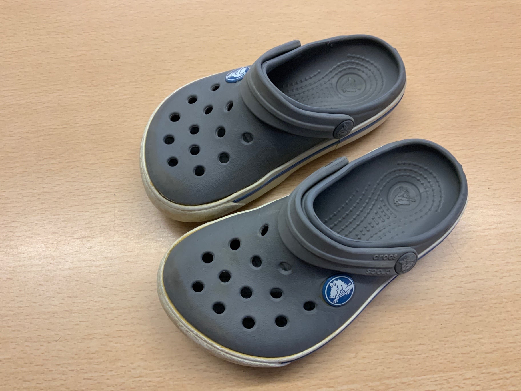 Crocs Crocs 25 Grau