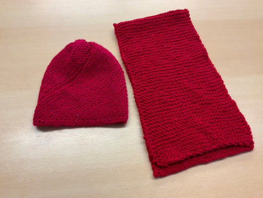 Mütze und Schal Rot