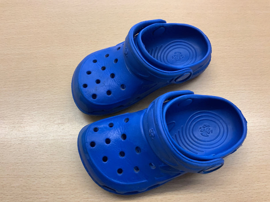 Crocs 24 Blau