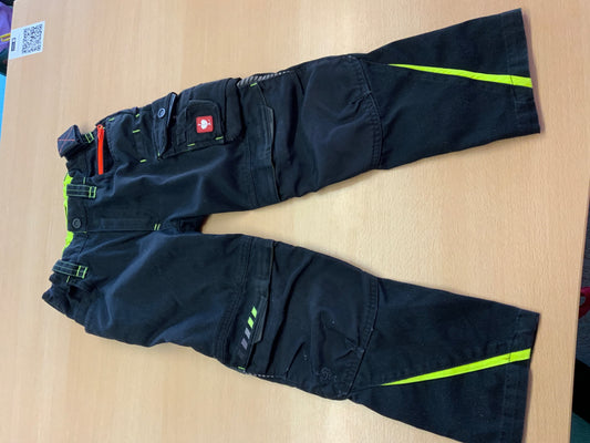 Strauss Hose 122/128 Schwarz mit Neon-Grün Akzenten