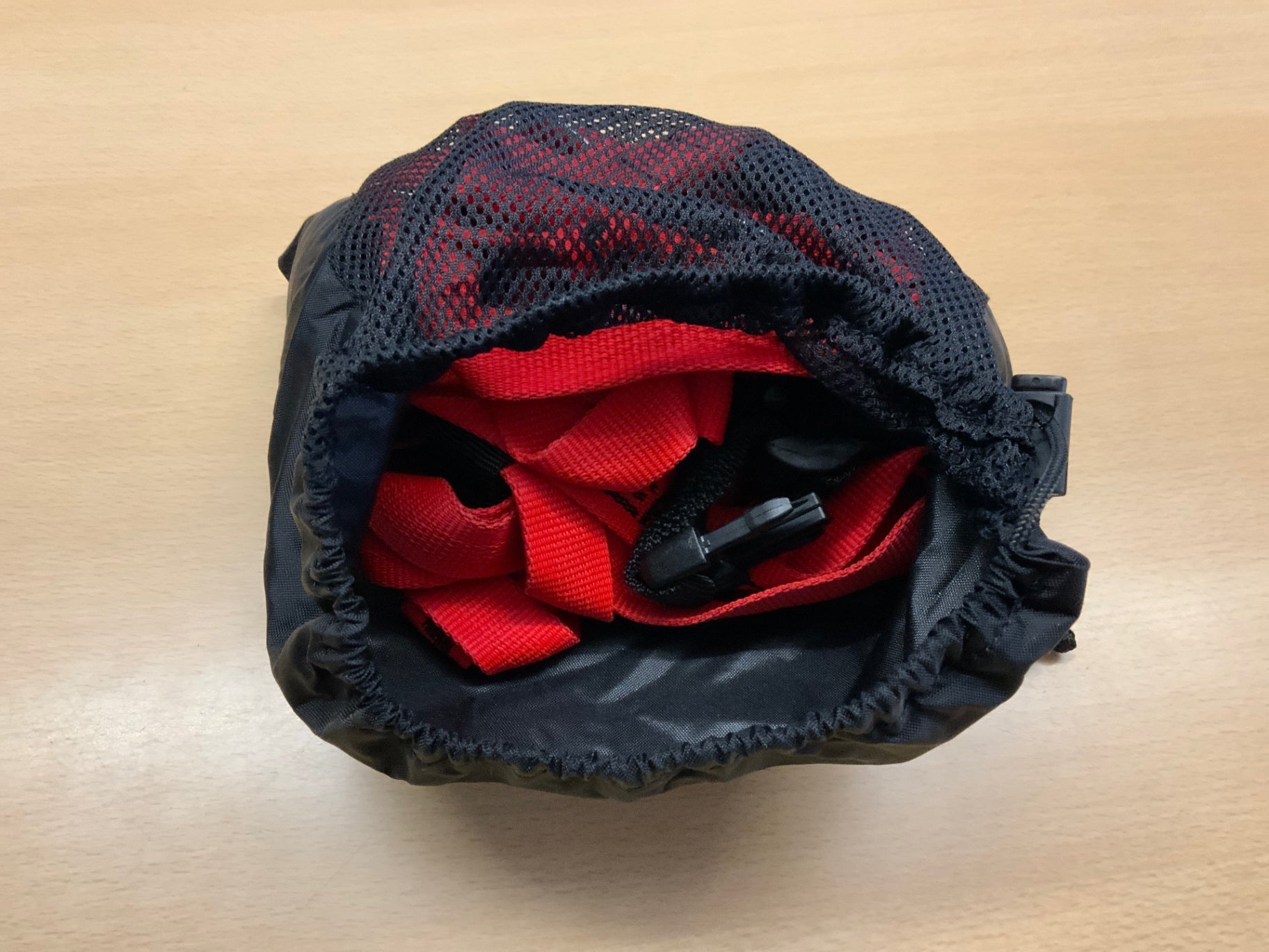 Skileine Schwarz und Rot