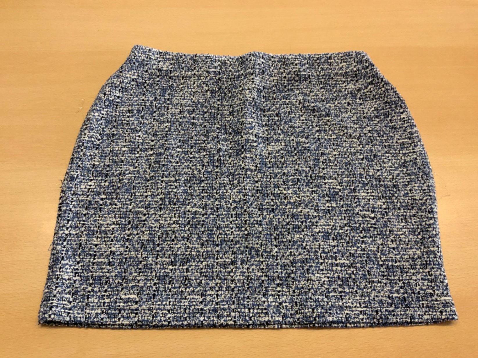 Rock S Blau und Weiß